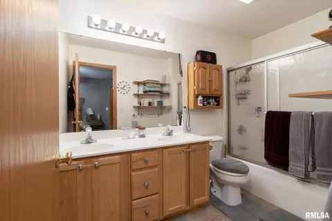 326 8th Ave, Hampton, IL 61256 photo 17