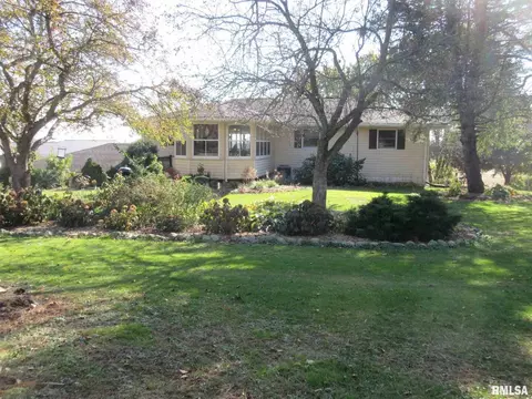 15543 Bishop Rd, Morrison, IL 61270 photo 3