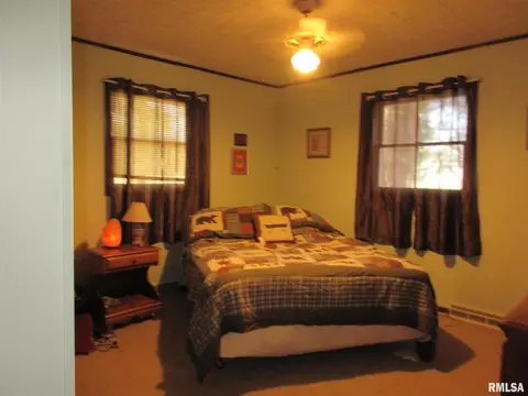 15543 Bishop Rd, Morrison, IL 61270 photo 10
