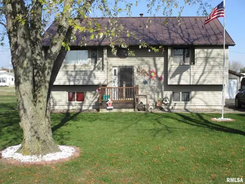 9225 North Ave, Thomson, IL 61285 photo 1