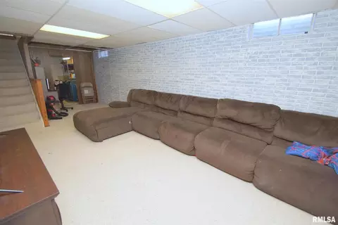 42 Park Ave, Eldridge, IA 52748 photo 19