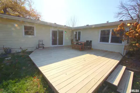 42 Park Ave, Eldridge, IA 52748 photo 24