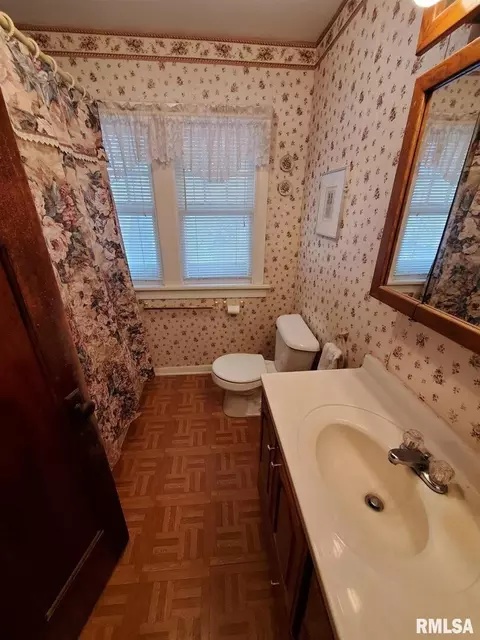 1223 Pershing Blvd, Clinton, IA 52732 photo 21