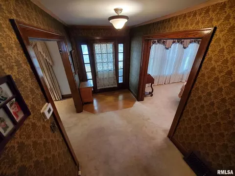 1223 Pershing Blvd, Clinton, IA 52732 photo 16