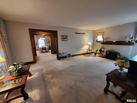 1223 Pershing Blvd, Clinton, IA 52732 photo 8