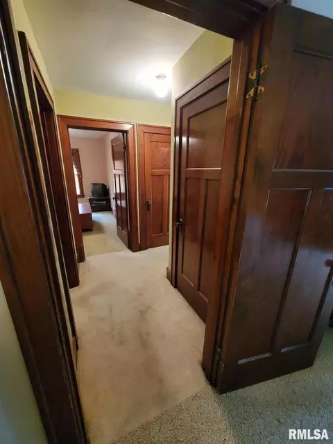 1223 Pershing Blvd, Clinton, IA 52732 photo 25