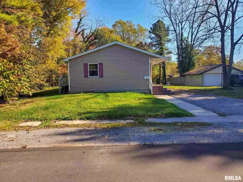 403 N Washington St, Marion, IL 62959 photo 4