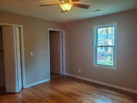403 N Washington St, Marion, IL 62959 photo 17