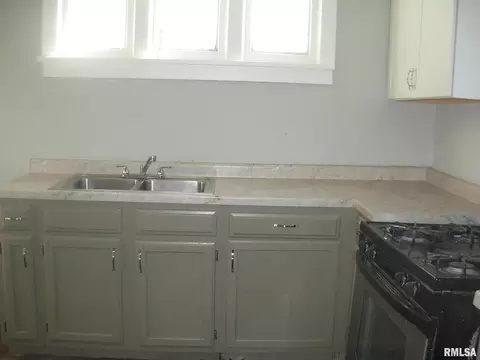 1712 12th Ave, Moline, IL 61265 photo 5