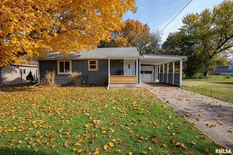 629 8th St, Silvis, IL 61282 photo 1