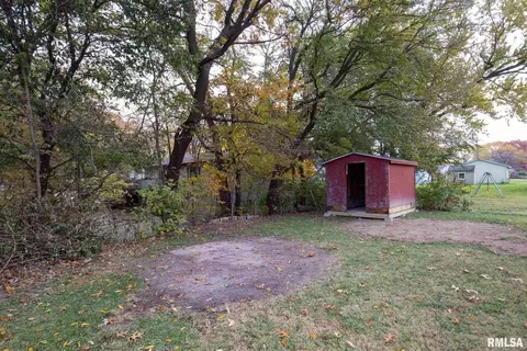 629 8th St, Silvis, IL 61282 photo 8