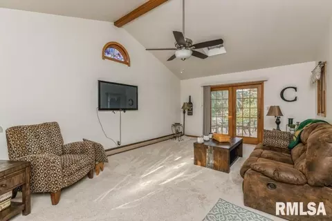 501 N Orange St, Morrison, IL 61270 photo 8
