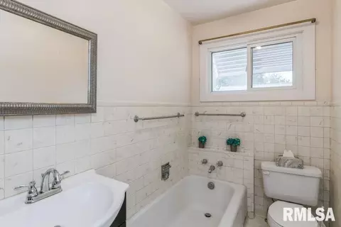 501 N Orange St, Morrison, IL 61270 photo 22