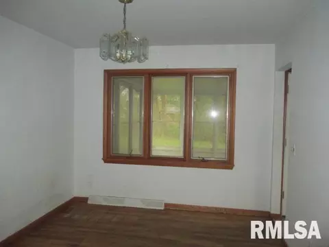 229 Cliff Ct, Carbon Cliff, IL 61239 photo 8