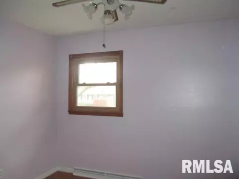 229 Cliff Ct, Carbon Cliff, IL 61239 photo 10