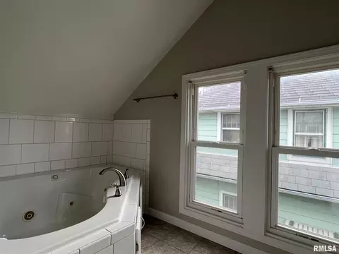 1929 3rd St, Moline, IL 61265 photo 32