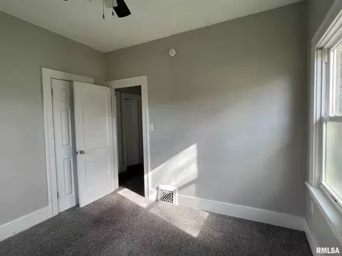 1929 3rd St, Moline, IL 61265 photo 20