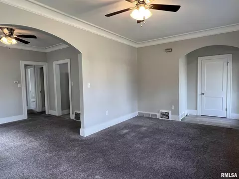 1929 3rd St, Moline, IL 61265 photo 5