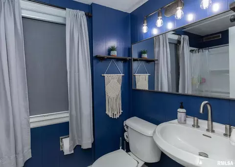 1225 29th St, Moline, IL 61265 photo 17