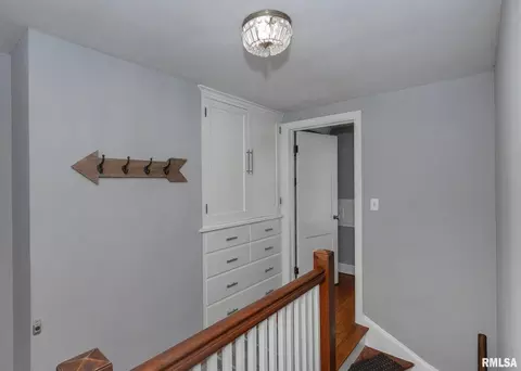 1225 29th St, Moline, IL 61265 photo 18