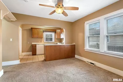 1612 33rd St, Moline, IL 61265 photo 8