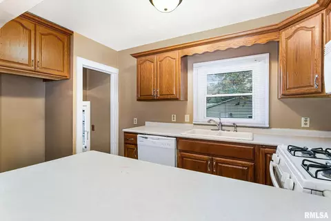 1612 33rd St, Moline, IL 61265 photo 13