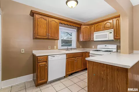 1612 33rd St, Moline, IL 61265 photo 11