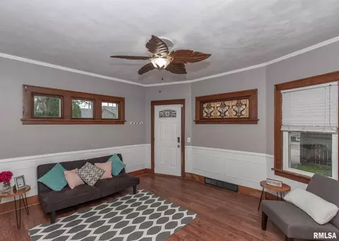 218 19th Ave, Moline, IL 61265 photo 7