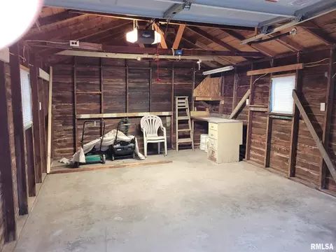 3718 11th Ave, Moline, IL 61265 photo 5