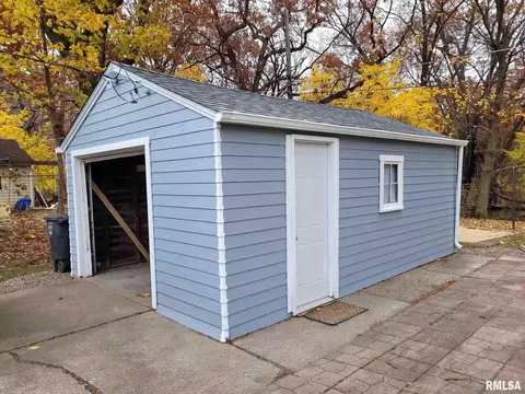 3718 11th Ave, Moline, IL 61265 photo 4