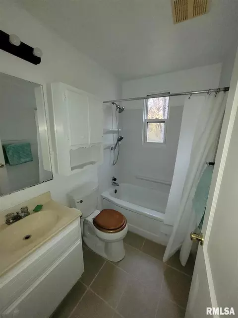 3718 11th Ave, Moline, IL 61265 photo 18