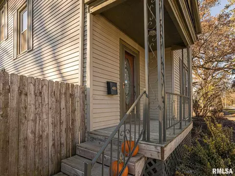 2430 11th Ave #A, Moline, IL 61265 photo 2