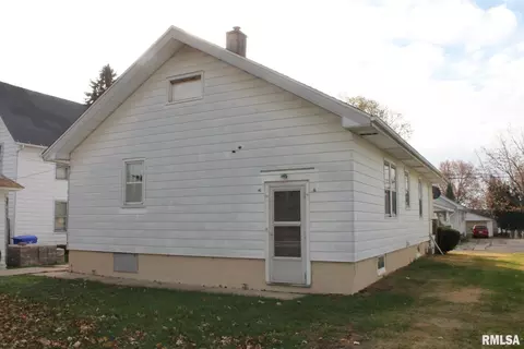 518 Pine St, Kewanee, IL 61443 photo 3