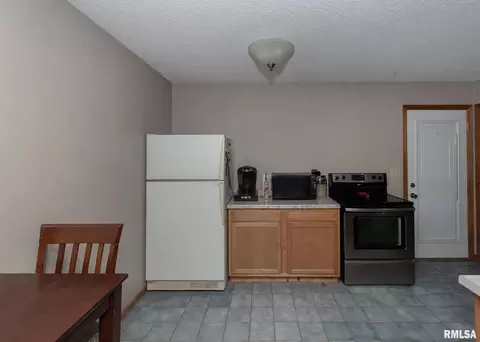 4813 52nd Ave, Moline, IL 61265 photo 6