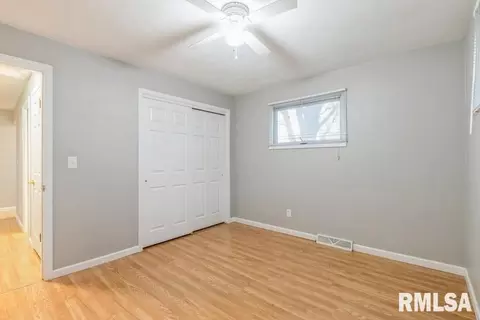 3519 37th St, Moline, IL 61265 photo 6