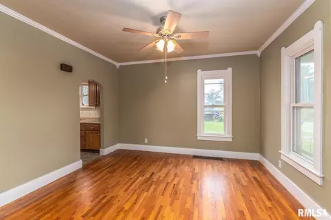 828 E 7th St, Kewanee, IL 61443 photo 7