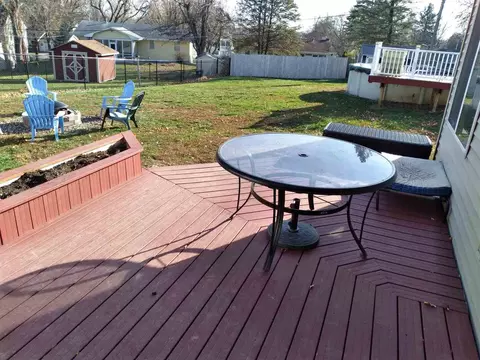 1657 E Circle Dr, Clinton, IA 52732 photo 32