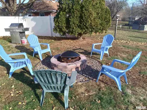 1657 E Circle Dr, Clinton, IA 52732 photo 33