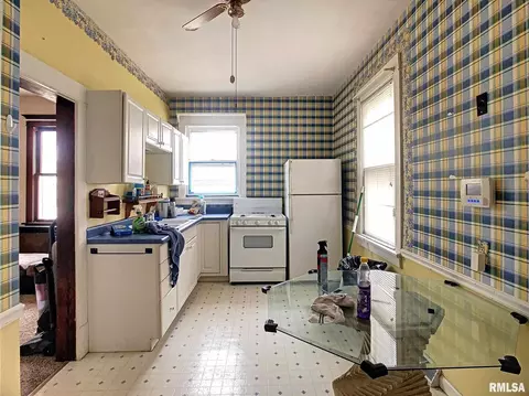 1109 12th Ave, Moline, IL 61265 photo 6