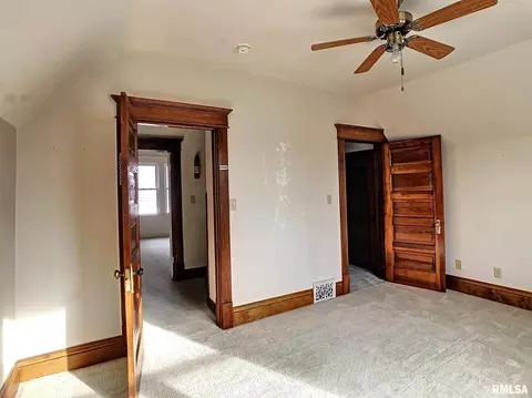 1109 12th Ave, Moline, IL 61265 photo 11
