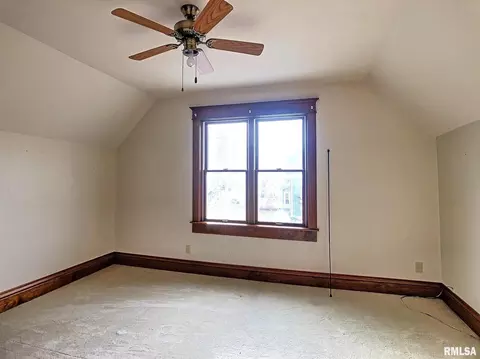 1109 12th Ave, Moline, IL 61265 photo 10