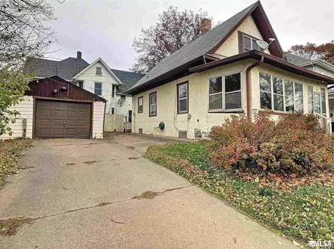 1109 12th Ave, Moline, IL 61265 photo 1