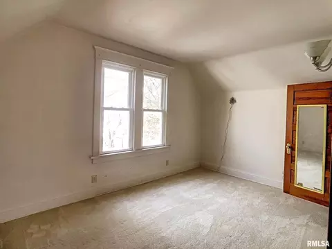 1109 12th Ave, Moline, IL 61265 photo 8