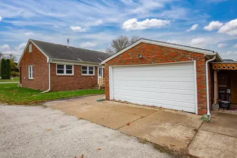 411 10th Ave, Silvis, IL 61282 photo 5