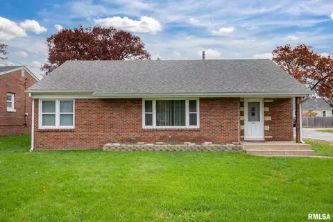 411 10th Ave, Silvis, IL 61282 photo 1