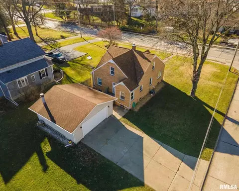 1804 41st St, Moline, IL 61265 photo 5