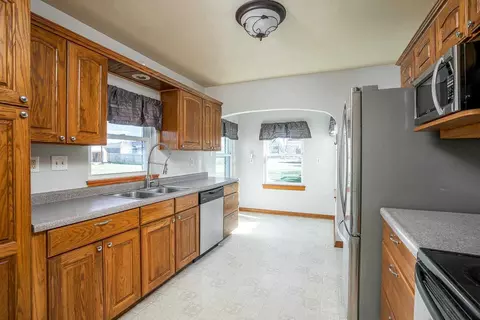 1804 41st St, Moline, IL 61265 photo 7
