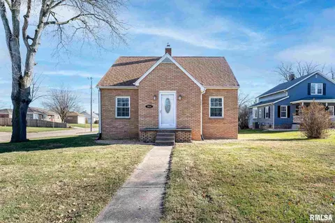 1804 41st St, Moline, IL 61265 photo 1