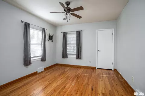 1804 41st St, Moline, IL 61265 photo 14