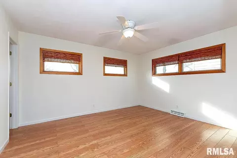 5125 27th Ave, Moline, IL 61265 photo 13